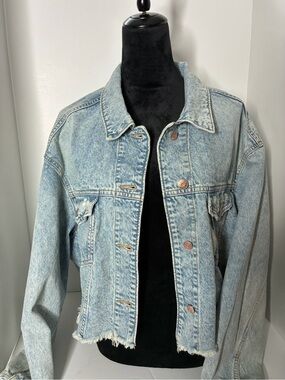 Light Blue Cropped Denim Jacket - Women